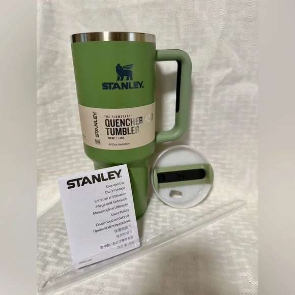 Stanley Green Quencher 40 oz Tumbler with Handle - Matte Olive - Picture 2 of 4